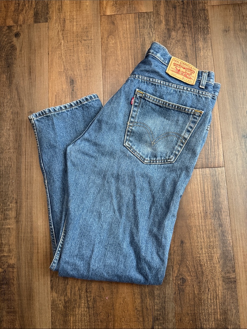 Levi's Classic Blue Straight Jeans with Red Tab